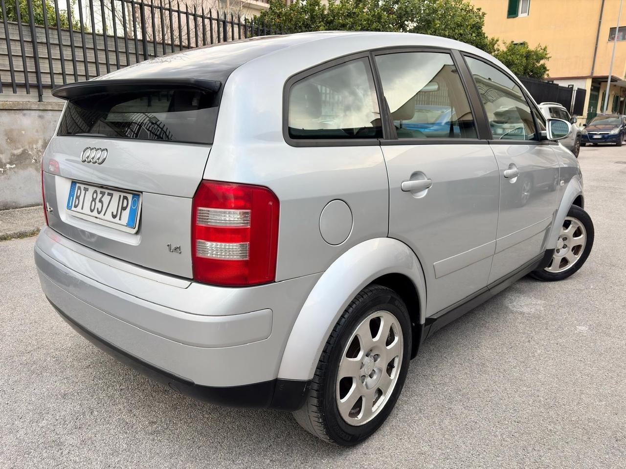 Audi A2 1.4 16V Top