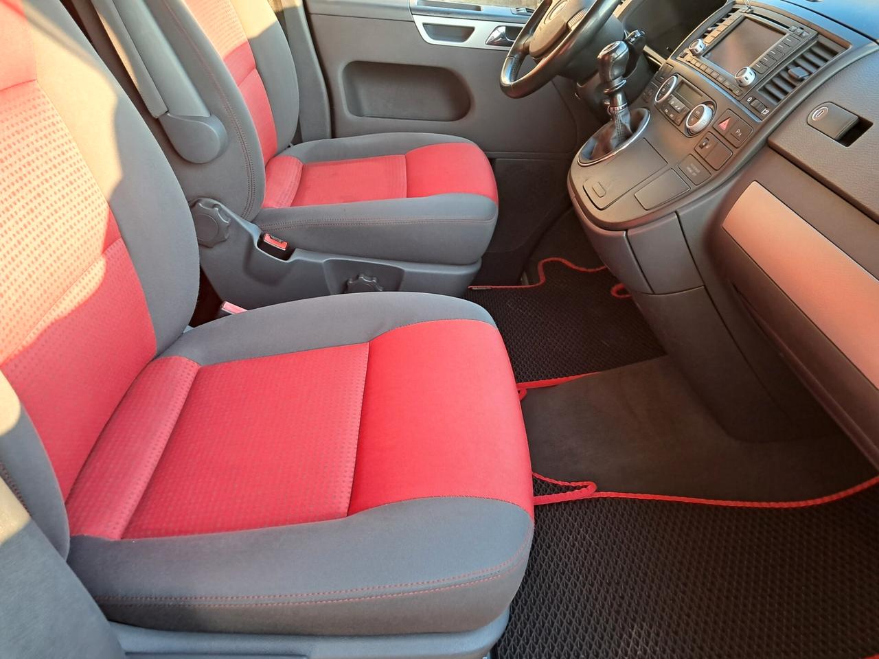 VOLKSWAGEN T5 MULTIVAN 4MOTION 174 CV OMOL. AUTOCARAVAN