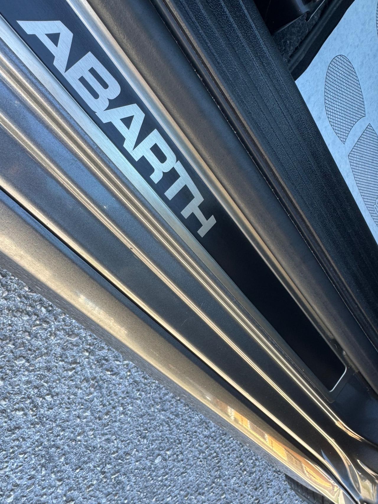 Abarth 595 1.4 Turbo T-Jet 140 CV