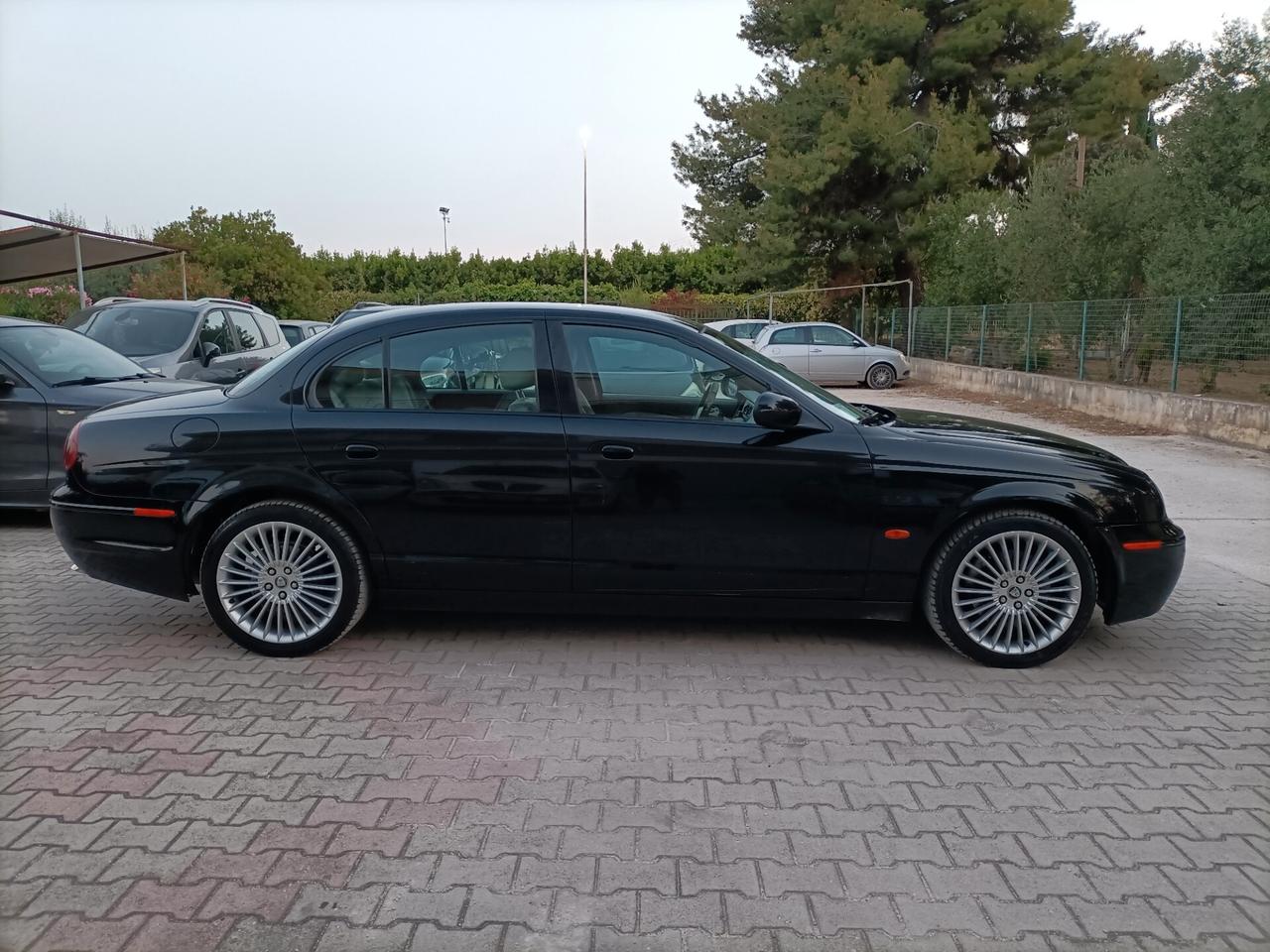 Jaguar S-Type 2.7 diesel V6 Sport