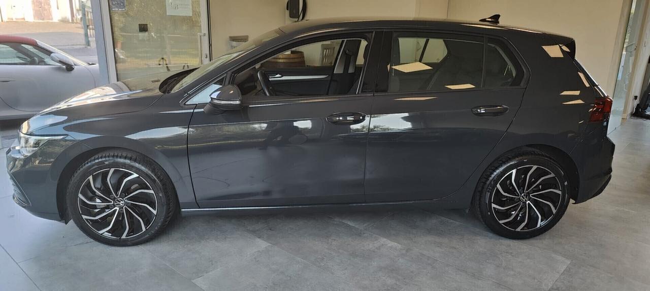 Volkswagen Golf 1.0 eTSI EVO DSG Life