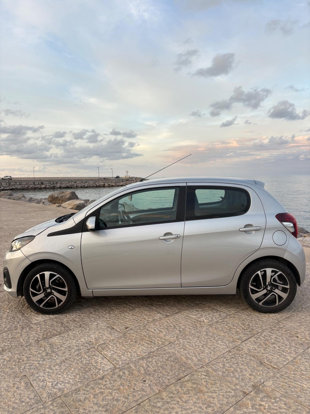 Peugeot 108 VTi 72 5 porte Allure