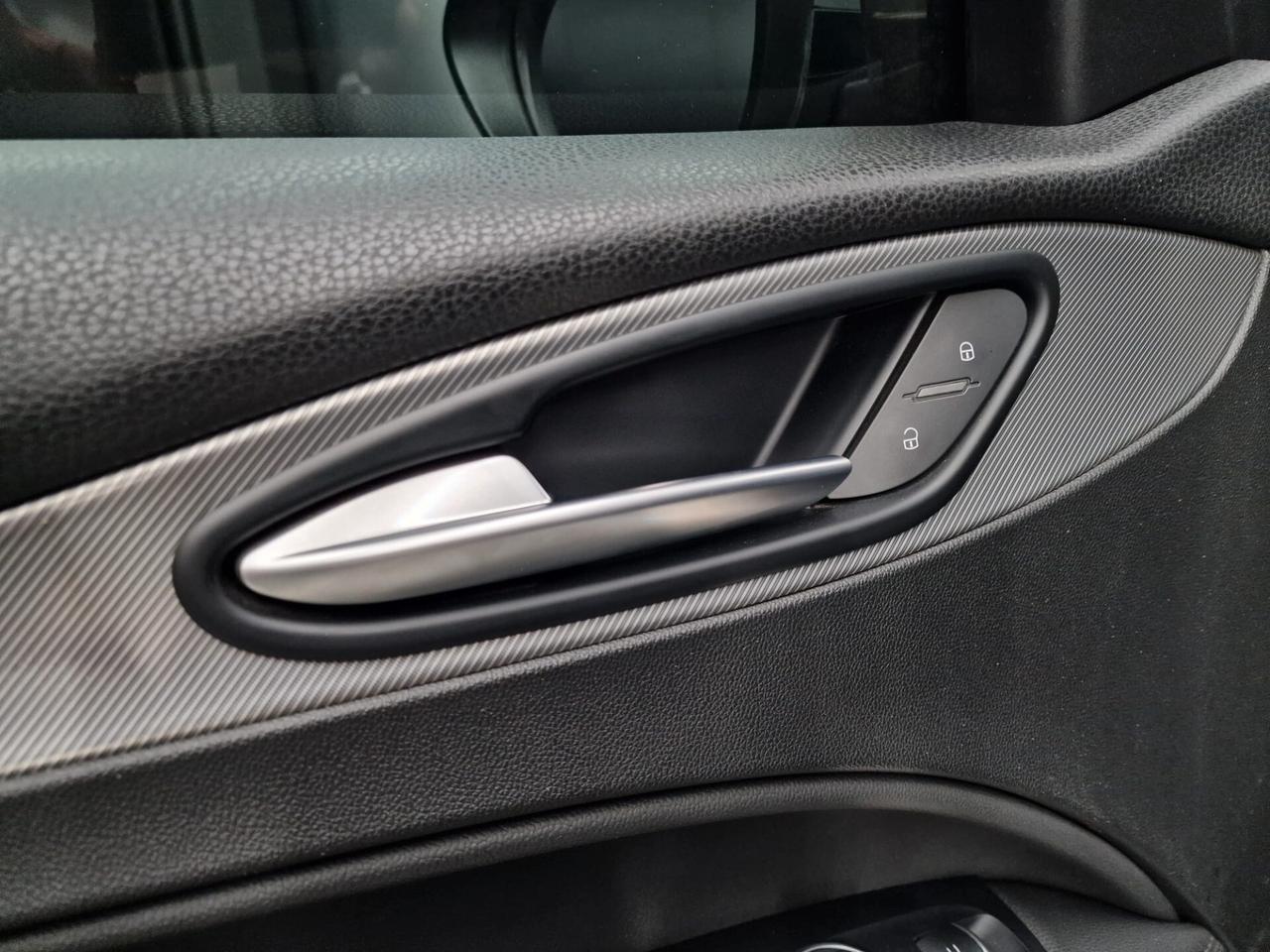 Alfa Romeo Stelvio 2.2 Turbodiesel 190 CV AT8 RWD Executive