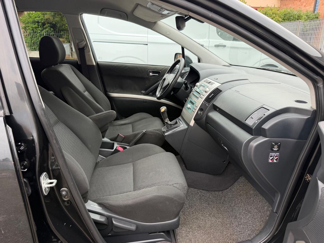 Toyota Corolla Verso 2.2 16V D-4D D-Cat