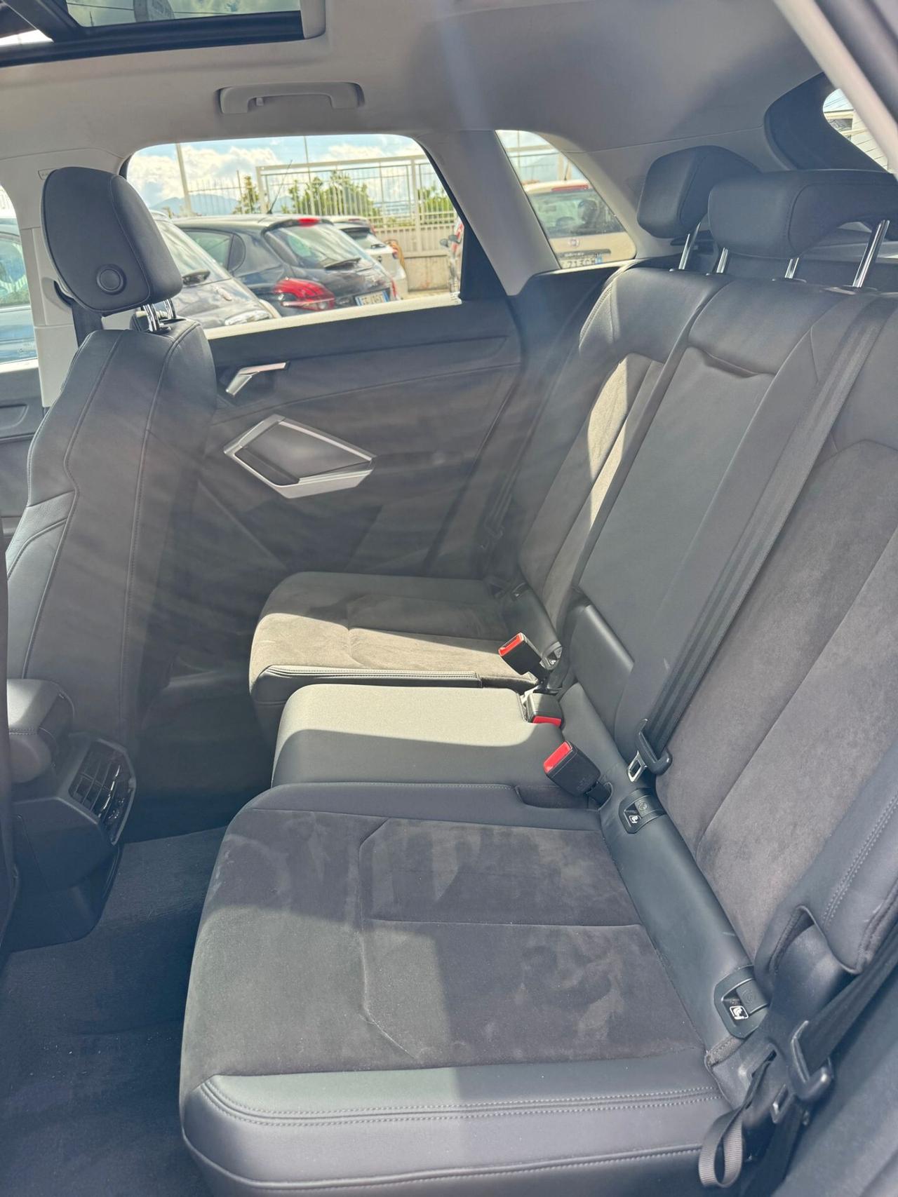 Audi Q3 2.0 TDI 120 CV S tronic line Edition 120.000km