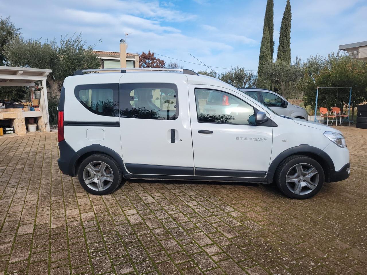 Dacia Dokker Stepway 1.6 8V 110CV GPL