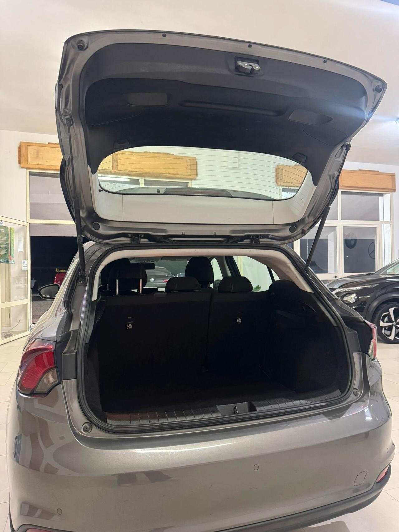 Fiat Tipo 1.6 Mjt S&S DCT 5 porte Sport