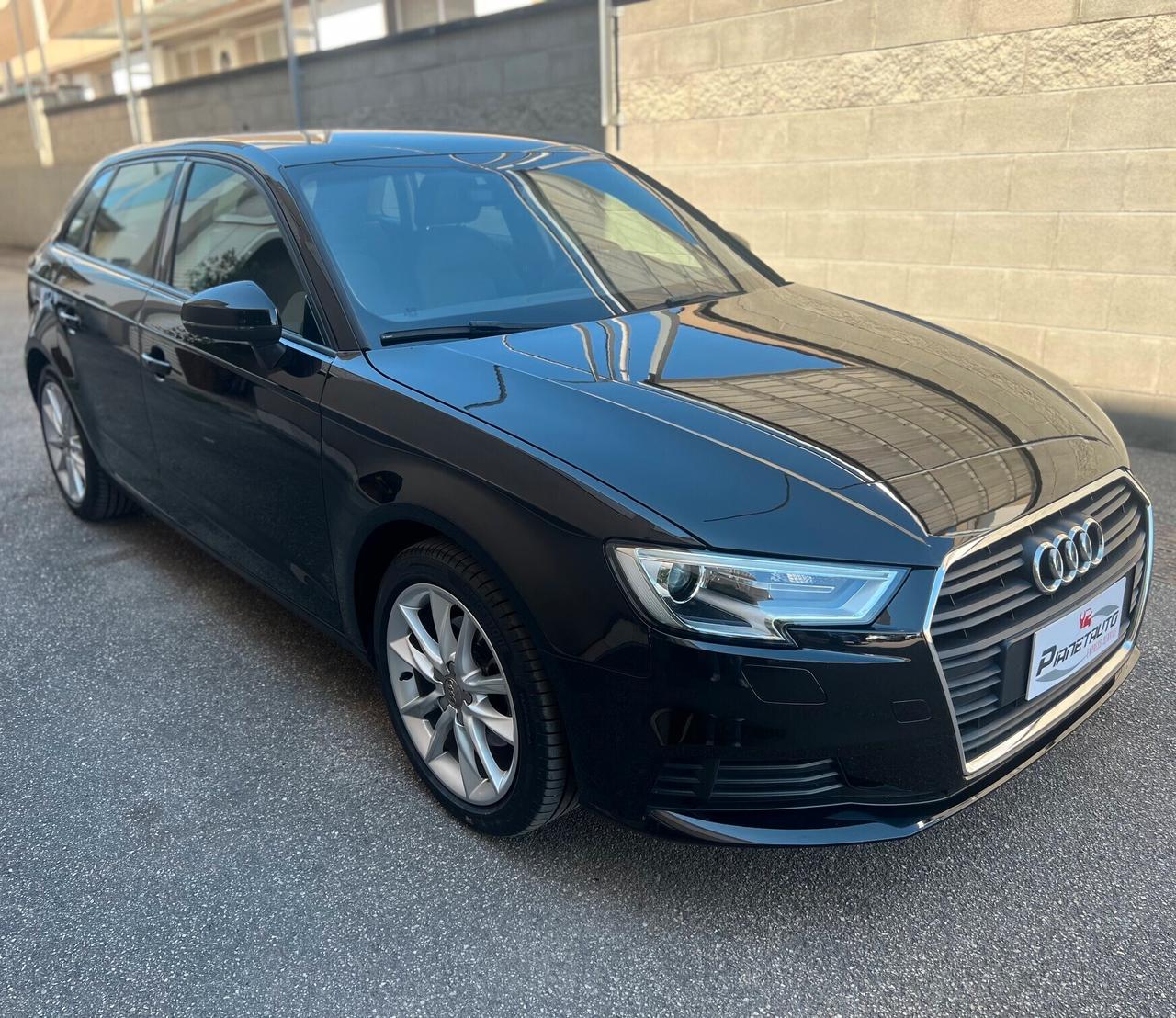 Audi A3 SPB Sportback 2.0 tdi 150CV Business NAVI/LED/17;