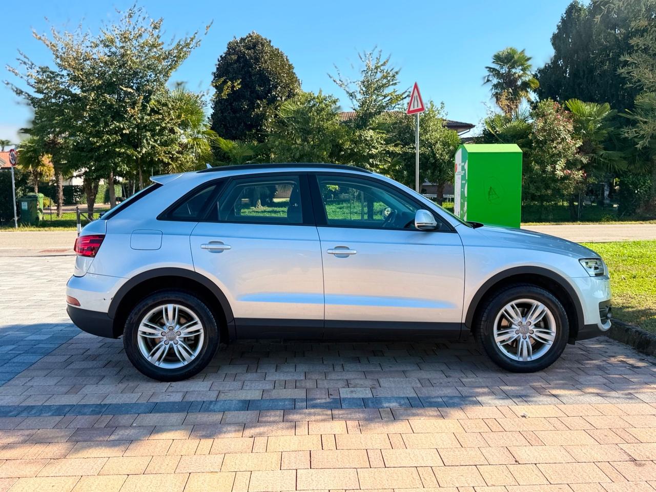Audi Q3 2.0 TDI quattro S tronic Business Plus