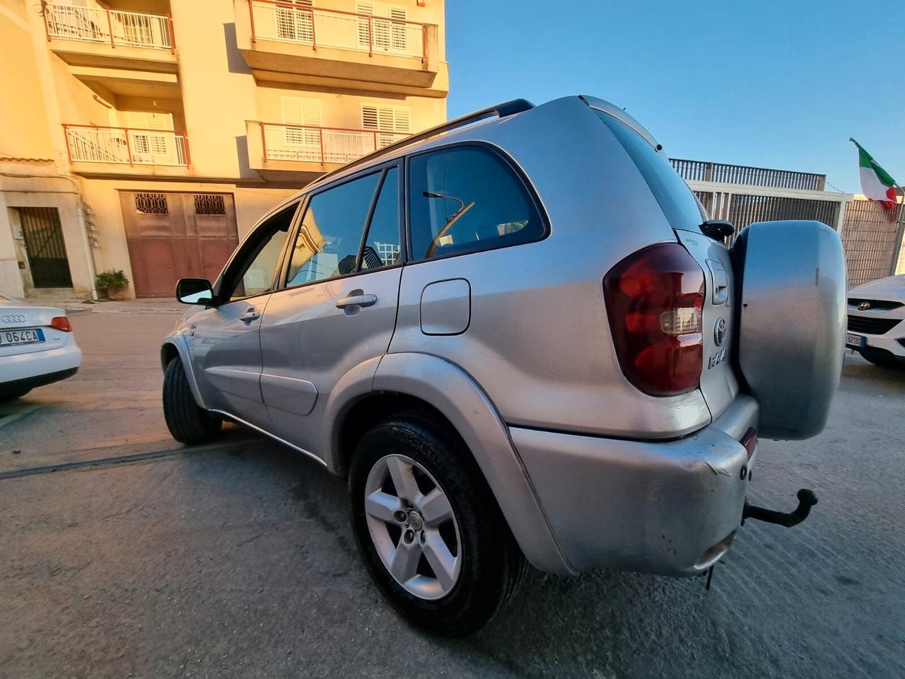 Toyota RAV 4 RAV4 2.0 Tdi D-4D cat 5 porte Sol