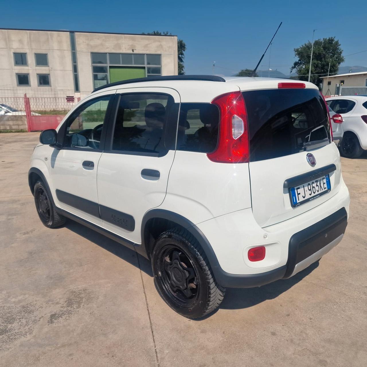 Fiat Panda 1.3 MJT 95 CV S&S 4x4 eld BLOCCO DEL DIFFERENZIALE DI SERIE