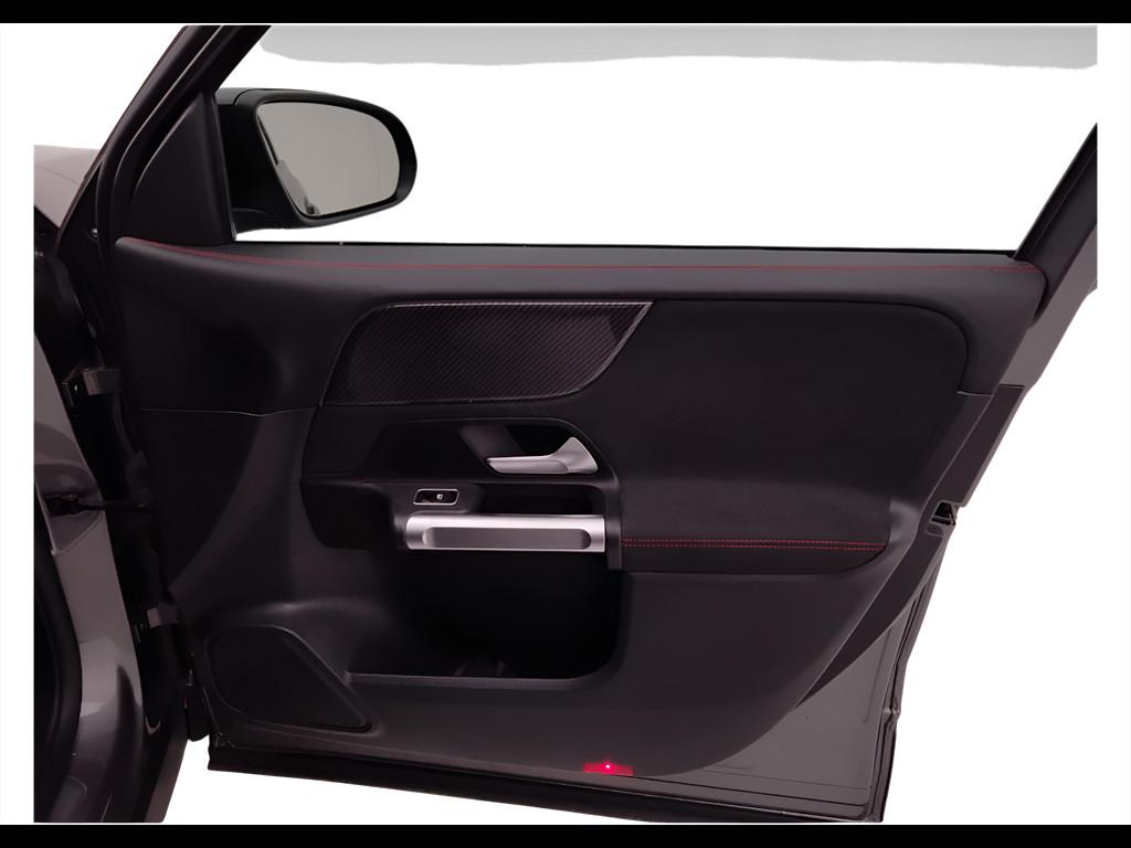 Mercedes-Benz GLB - X247 2019 - GLB 200 d Premium auto