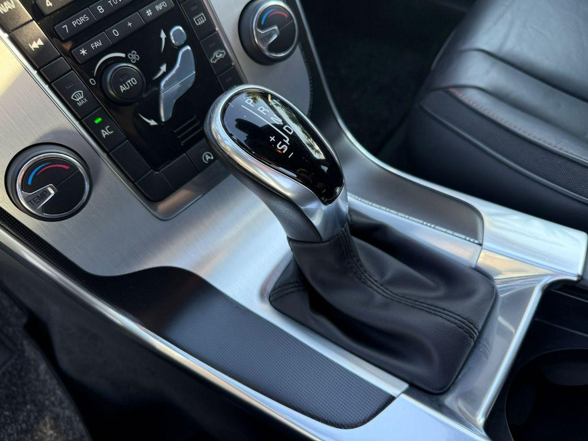 VOLVO - V60 - D2 Geartronic Volvo Ocean Race