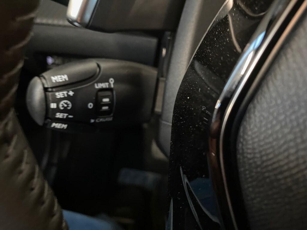 Peugeot 2008 1.2 PureTech Allure EAT8 - PROMO