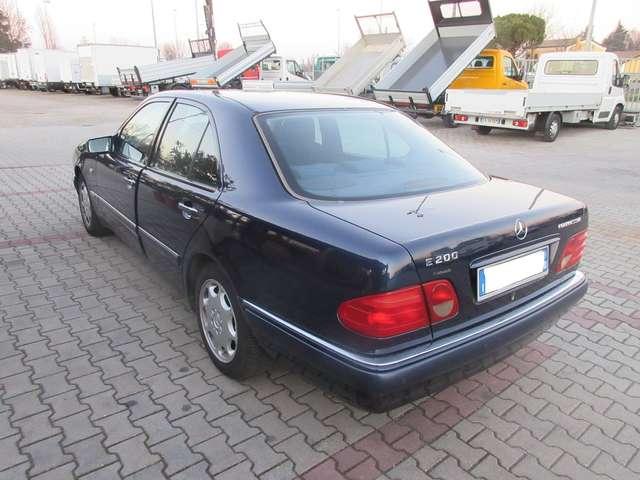 Mercedes-Benz E 200 E 200 k Elegance FL