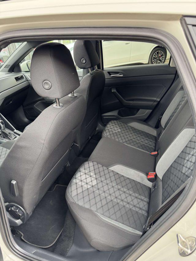 VOLKSWAGEN Taigo 1.0 tsi R-Line 110cv dsg
