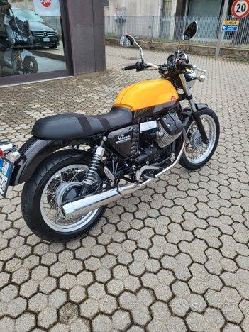 Moto Guzzi V 75 - 2015