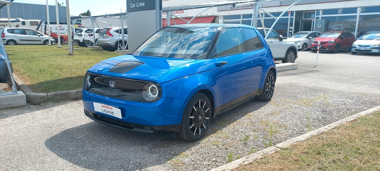 Honda e Advance 17