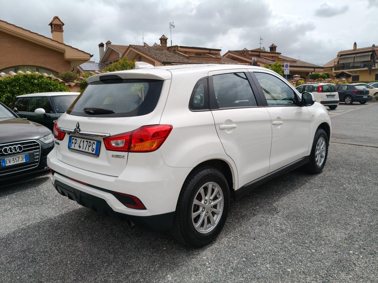 Mitsubishi ASX 1.6 2WD Instyle Navi unico proprietario