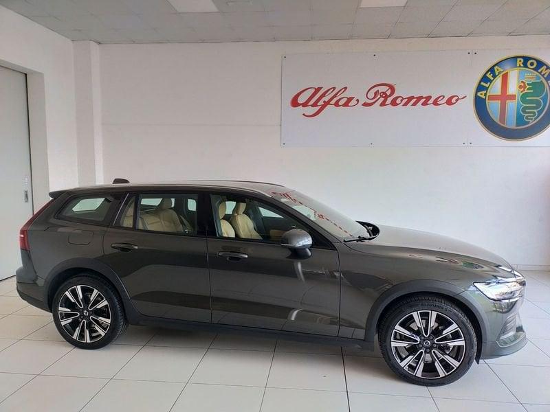 Volvo V60 Cross Country D4 AWD Geartronic Pro