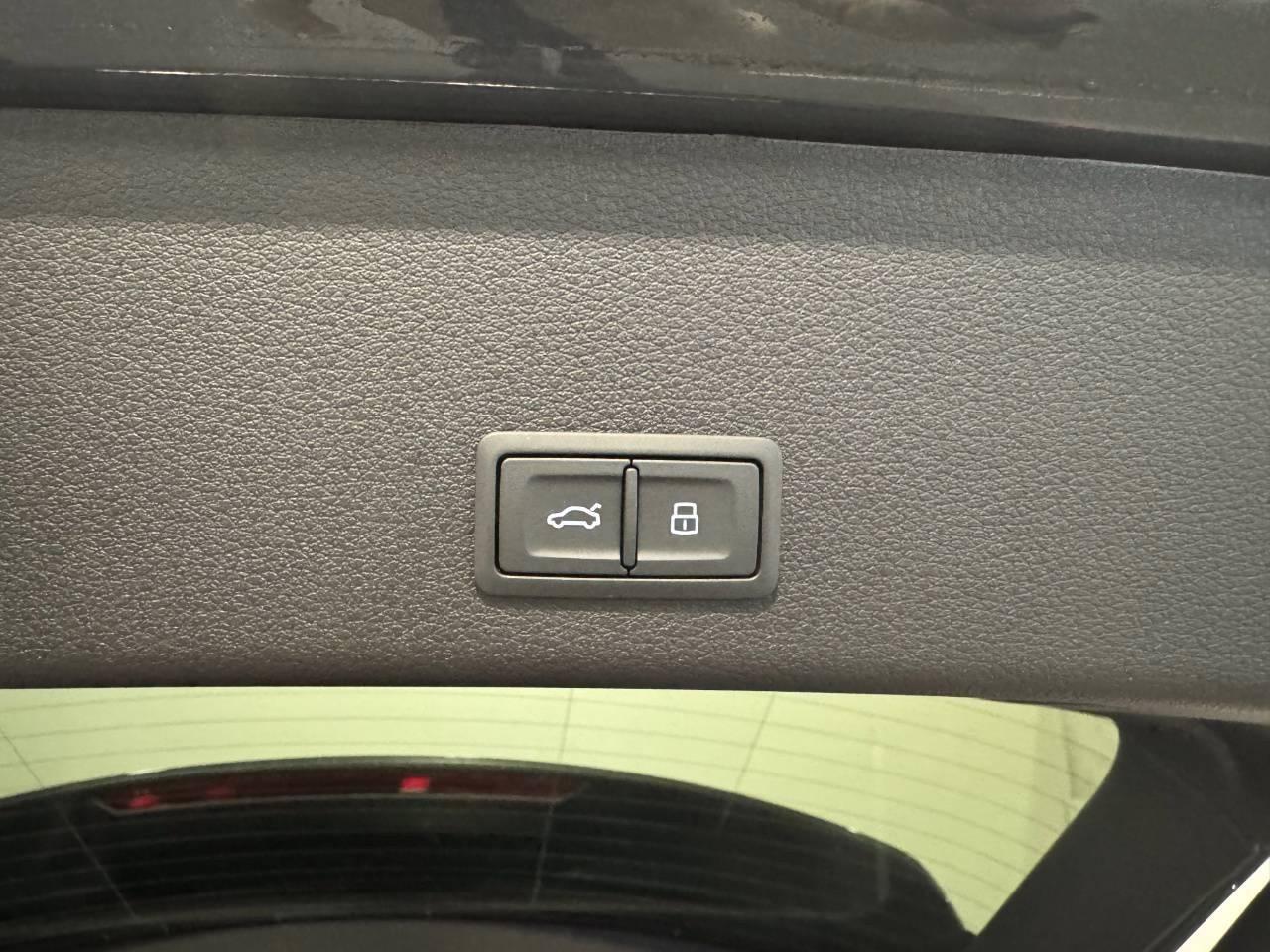 AUDI Q8 E-TRON 55 QUATTRO S LINE - RENT TO BUY