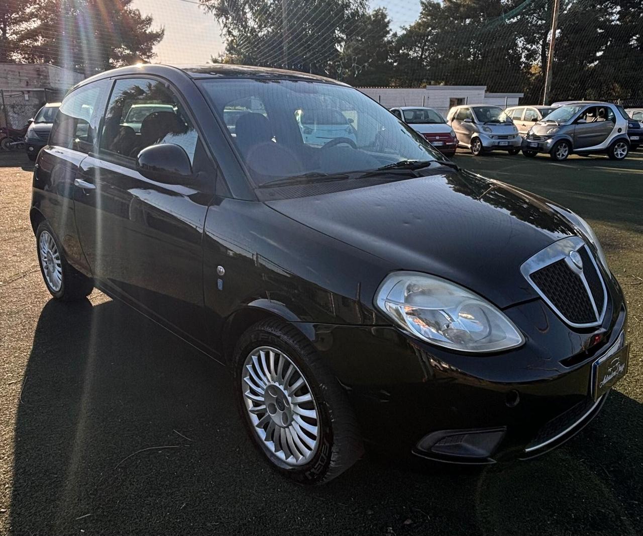 Lancia Ypsilon 1.2 Argento