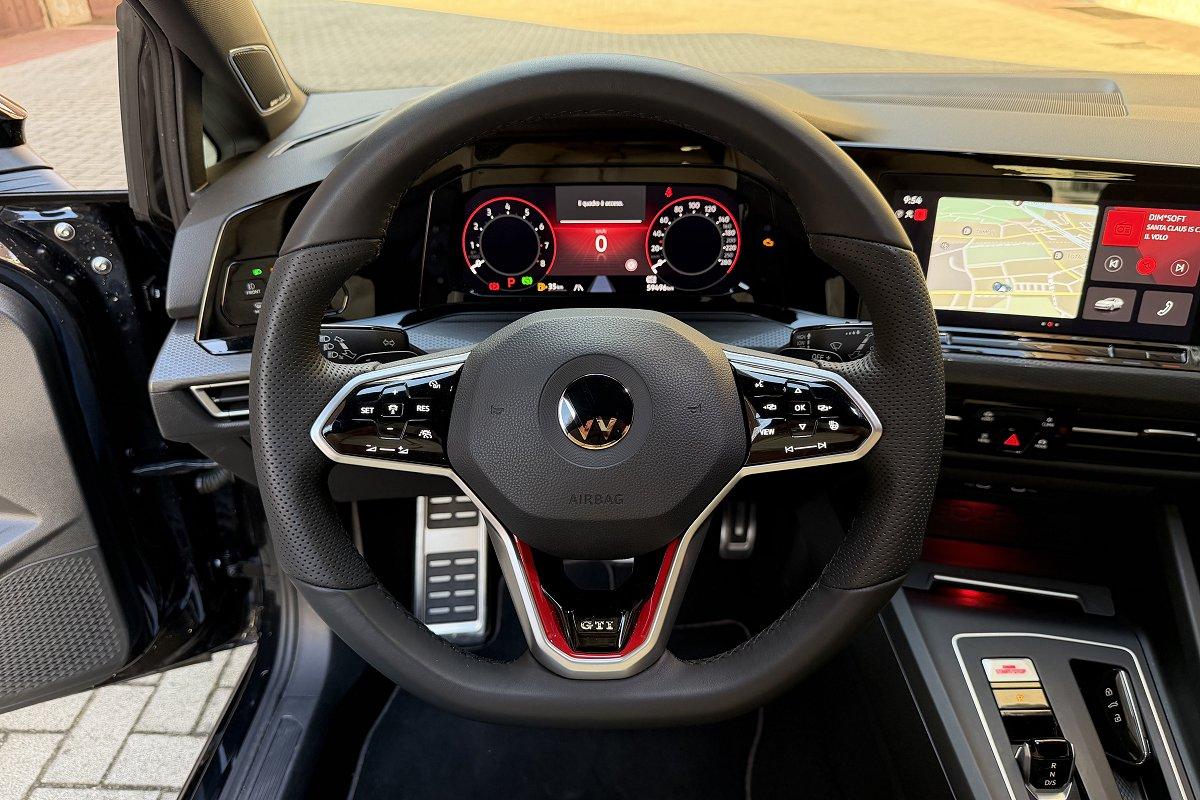 VOLKSWAGEN Golf 2.0 TSI DSG GTI