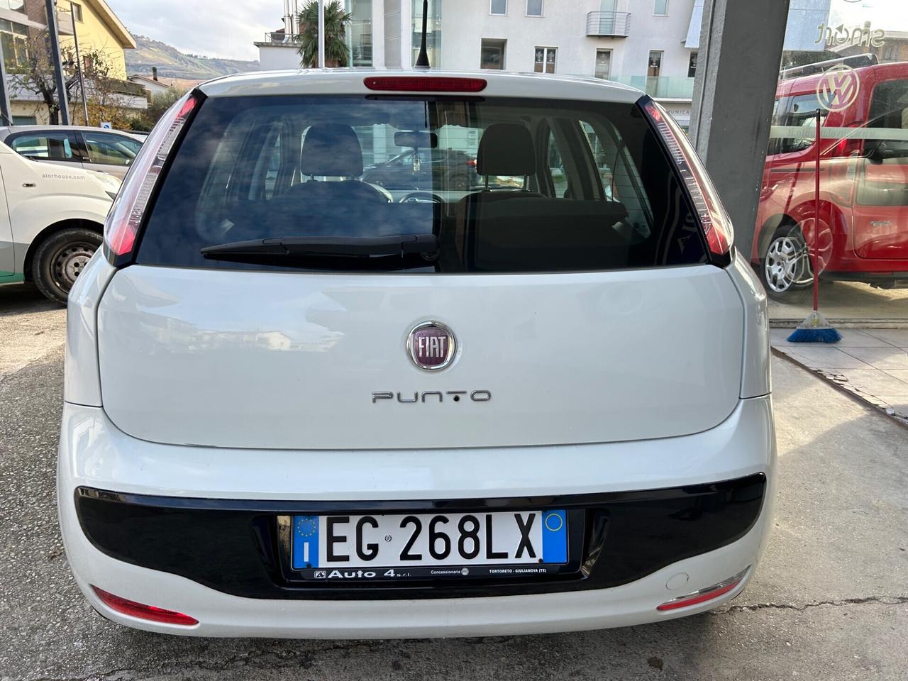 FIAT PUNTO Evo 1.3 Mjt 75 CV 5 porte NEOPATENTATI!!!