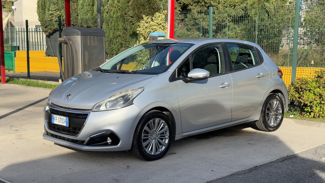 Peugeot 208 BlueHDi 75 5 porte Allure 2016
