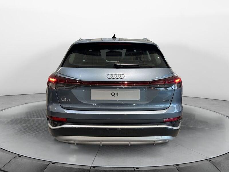 Audi Q4 e-tron Q4 S line edition 45 e-tron quattro 195,00 kW