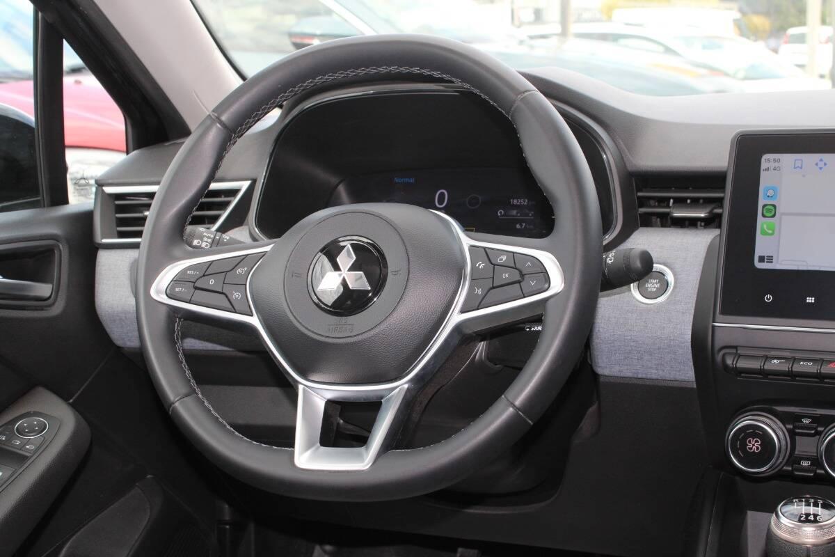 Mitsubishi Colt 1.0 turbo Invite con TELECAMERA e CARPLAY