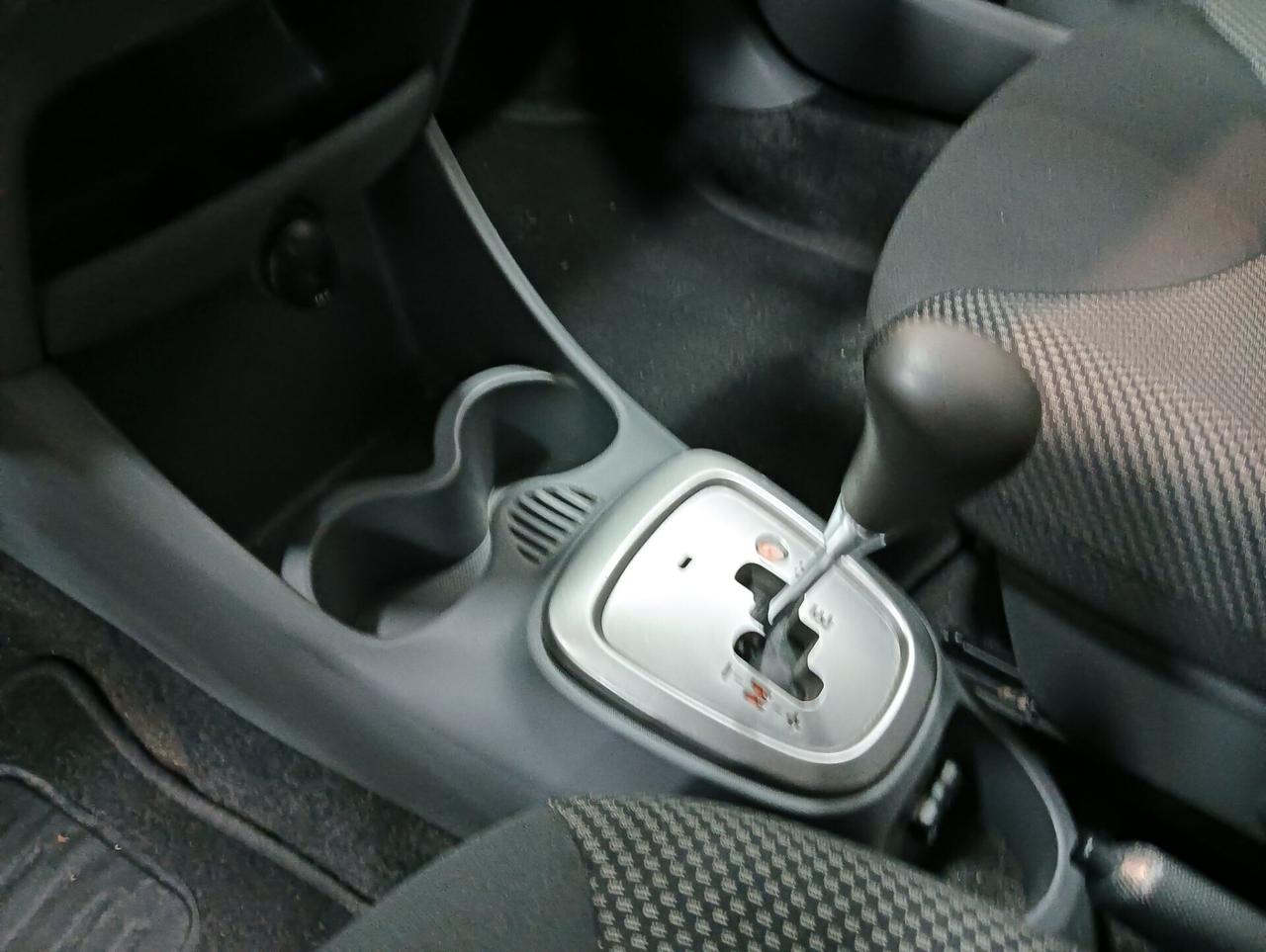 Toyota Aygo 1.0 12V 5 porte AUTOMATICA