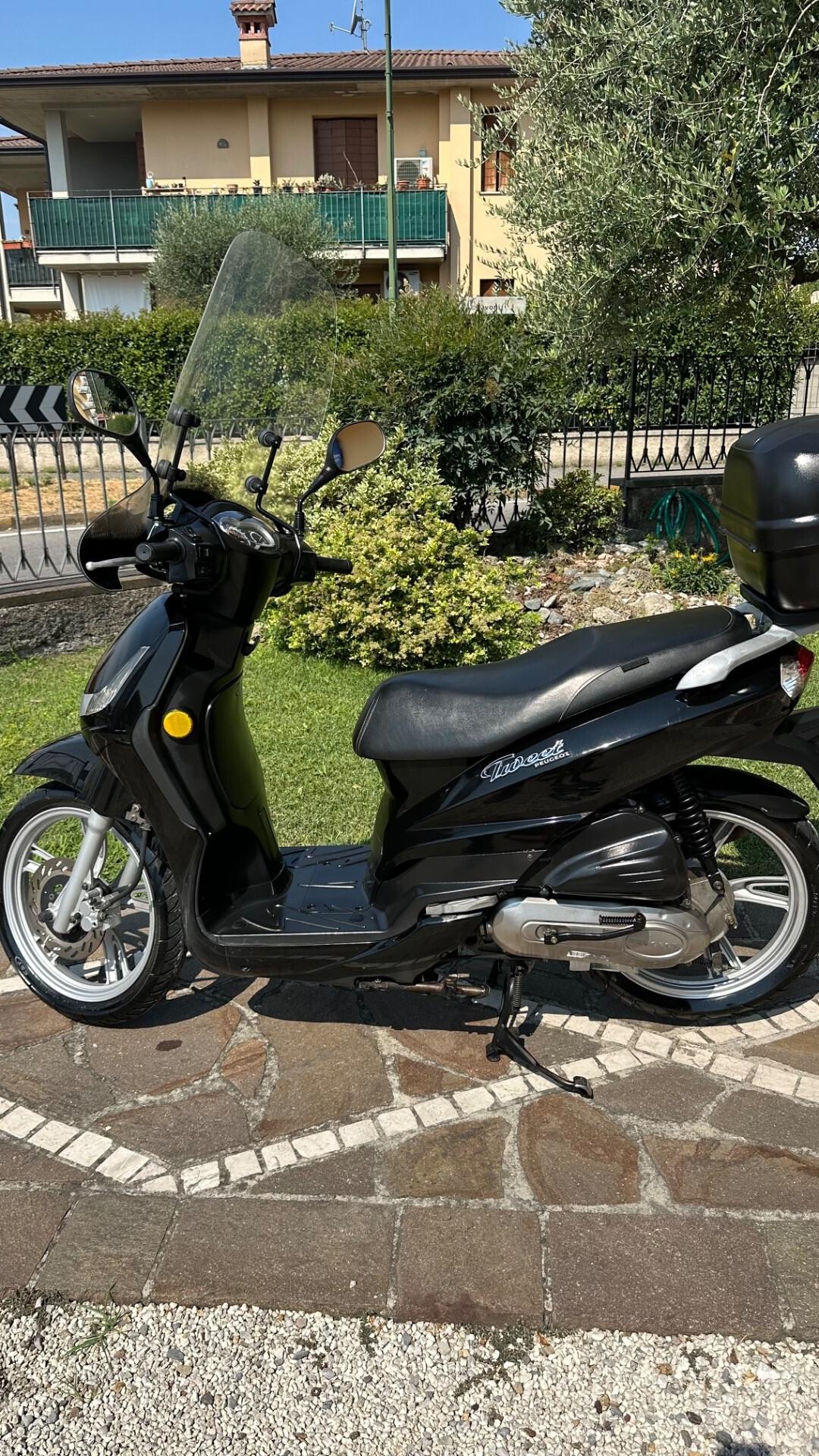 Peugeot Tweet 50 Parabrezza e bauletto