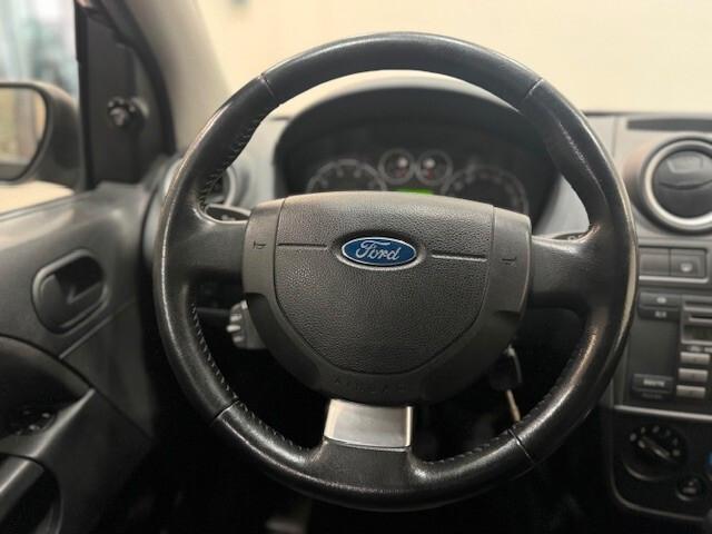 Ford Fiesta 1.2 16V 5P GHIA (55kw)