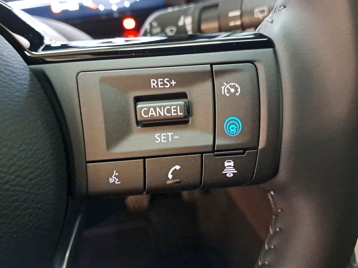 NISSAN QASHQAI TEKNA MHYB 140CV MT 2WD