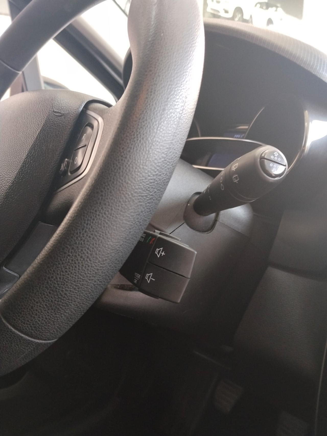 Renault Clio 1.5 diesel 2018 CON GARANZIA