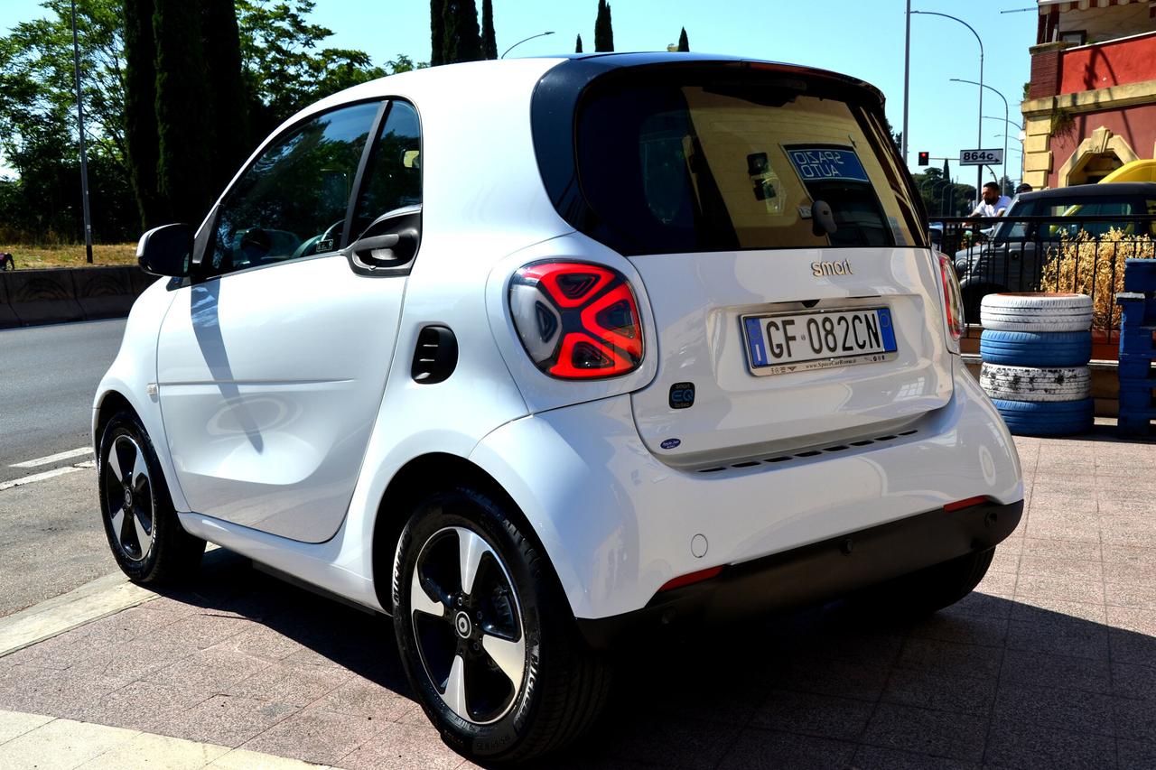 Smart ForTwo EQ PASSION **FARI LED*PREZZO VERO**CARICA RAPIDA**