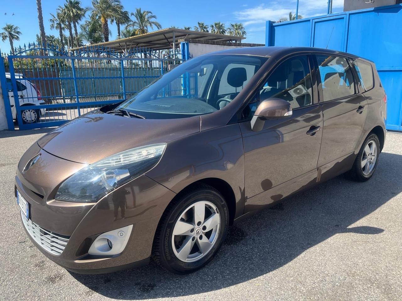 Renault scenic xmode-7 posti -1.5 dci-2011