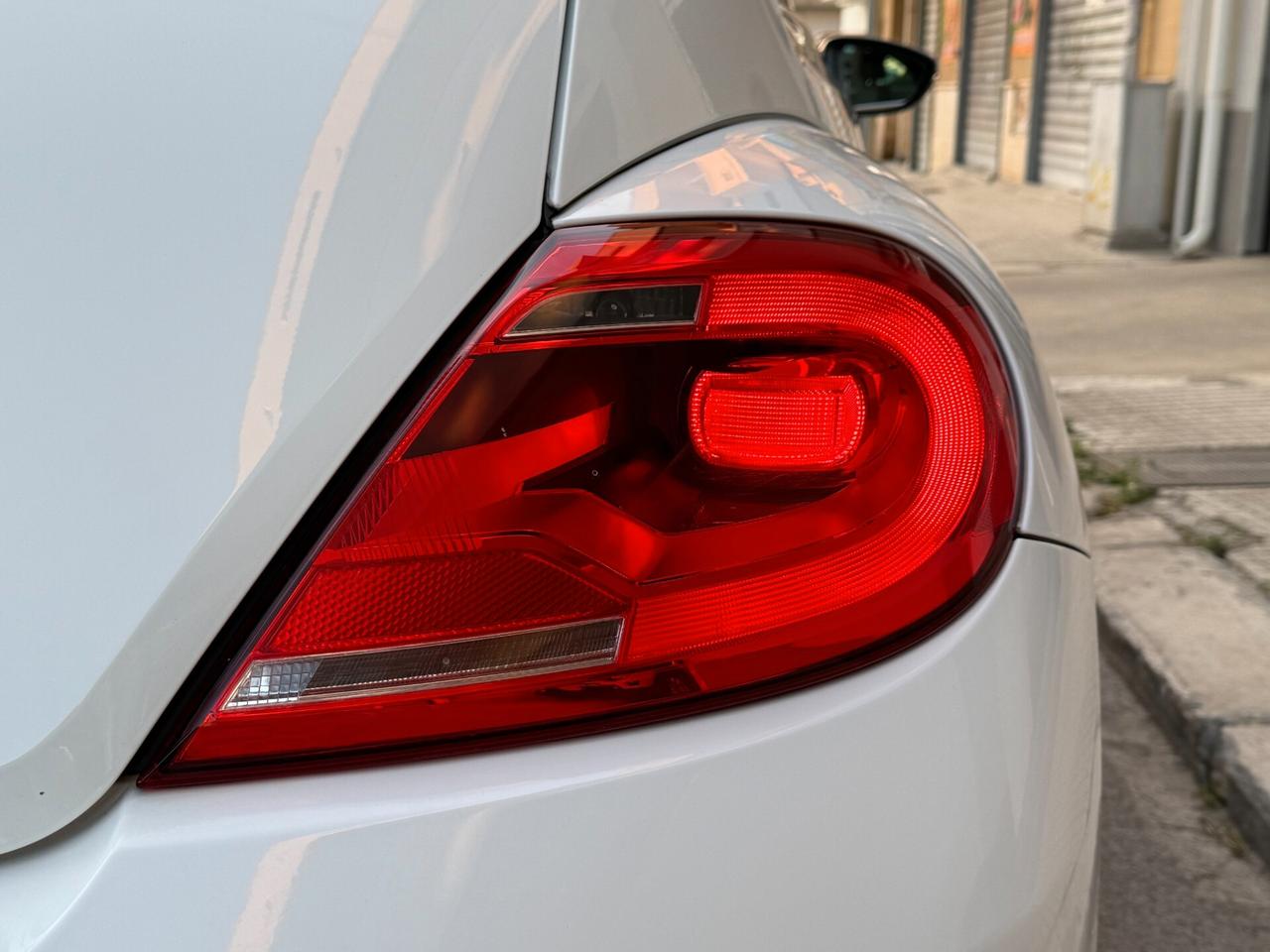 Volkswagen Maggiolino 1.6 TDI 105CV Design - 2013