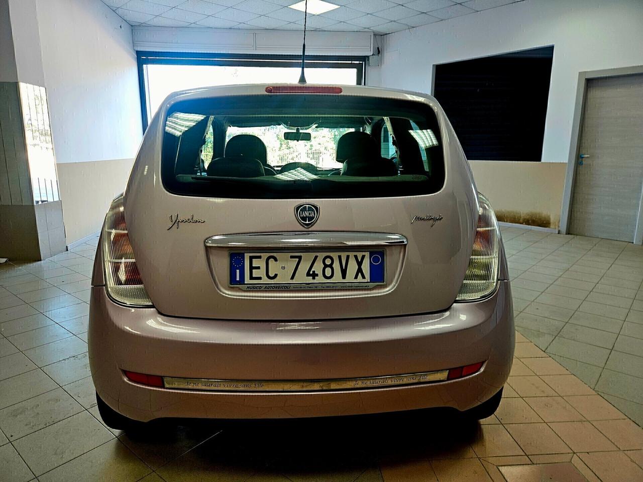 Lancia Ypsilon 1.3 MJT 75 CV Elle