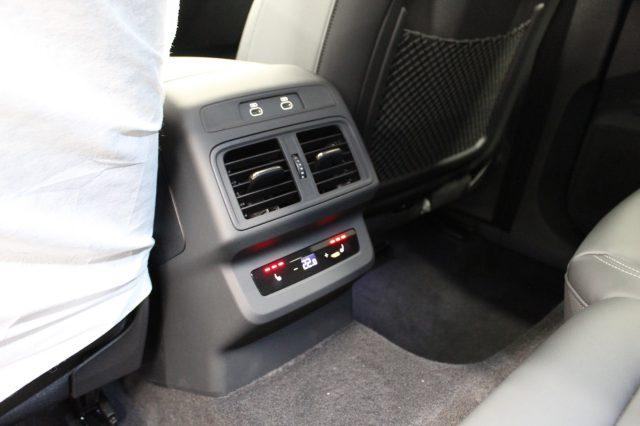 AUDI Q5 SPB 2.0 TDI Quattro S-Tronic S-Line KM0 MY25