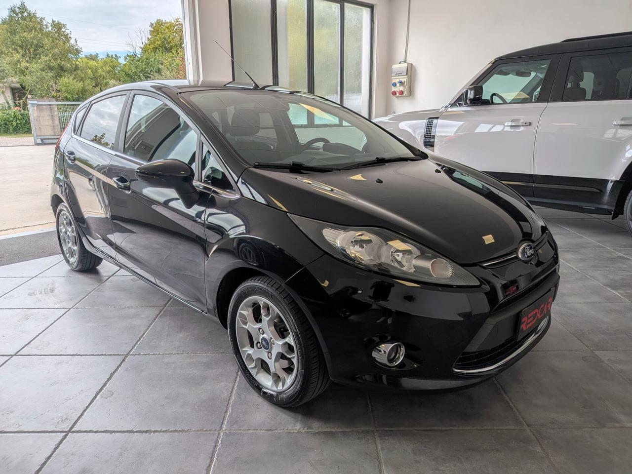 Ford Fiesta 1.4 TDCi 70CV 5 porte Titanium