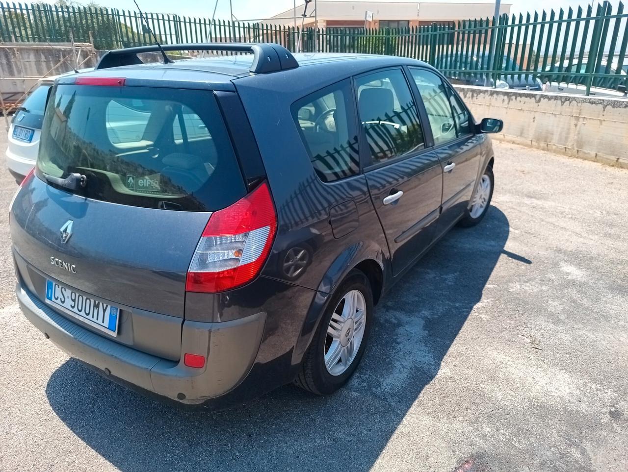 Renault Scenic Grand Scénic 1.9 dCi Confort Authentique