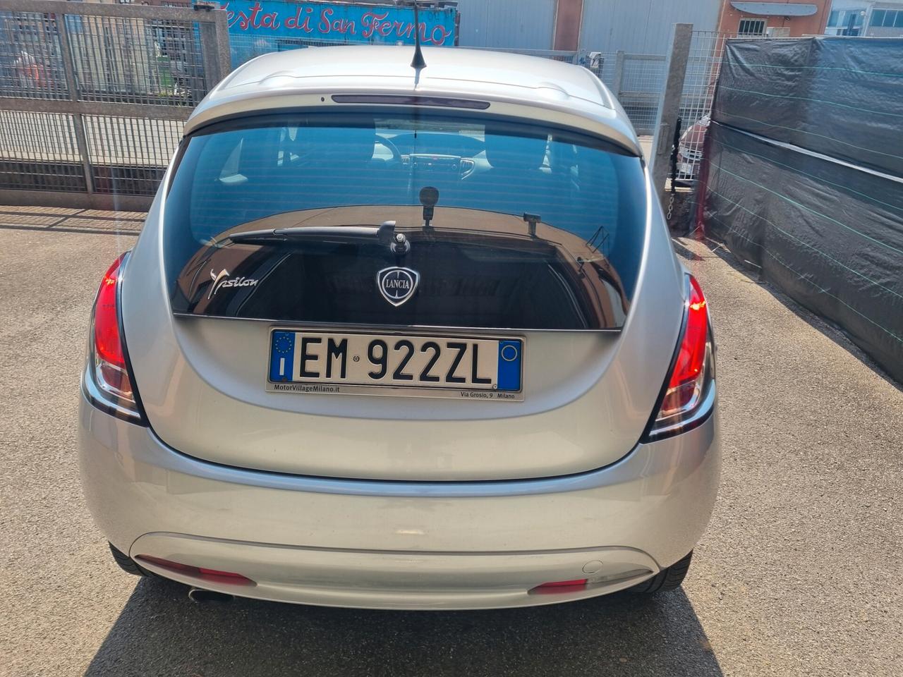 Lancia Ypsilon 1.2 69 CV 5 porte S&S Platinum unica proprietaria