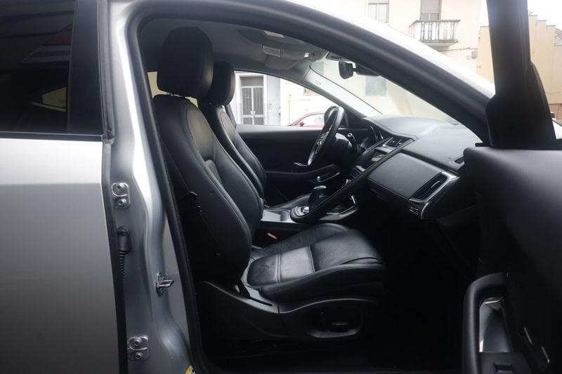 Jaguar E-Pace Jaguar E-Pace 2.0d i4 R-Dynamic S awd 150cv my19 110KW ANNO 2019