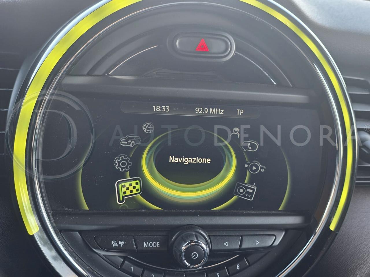Mini 2.0 Cooper SD Business XL#AUTO#LED#PELLE#NAVI#AMBIENT LIGHT