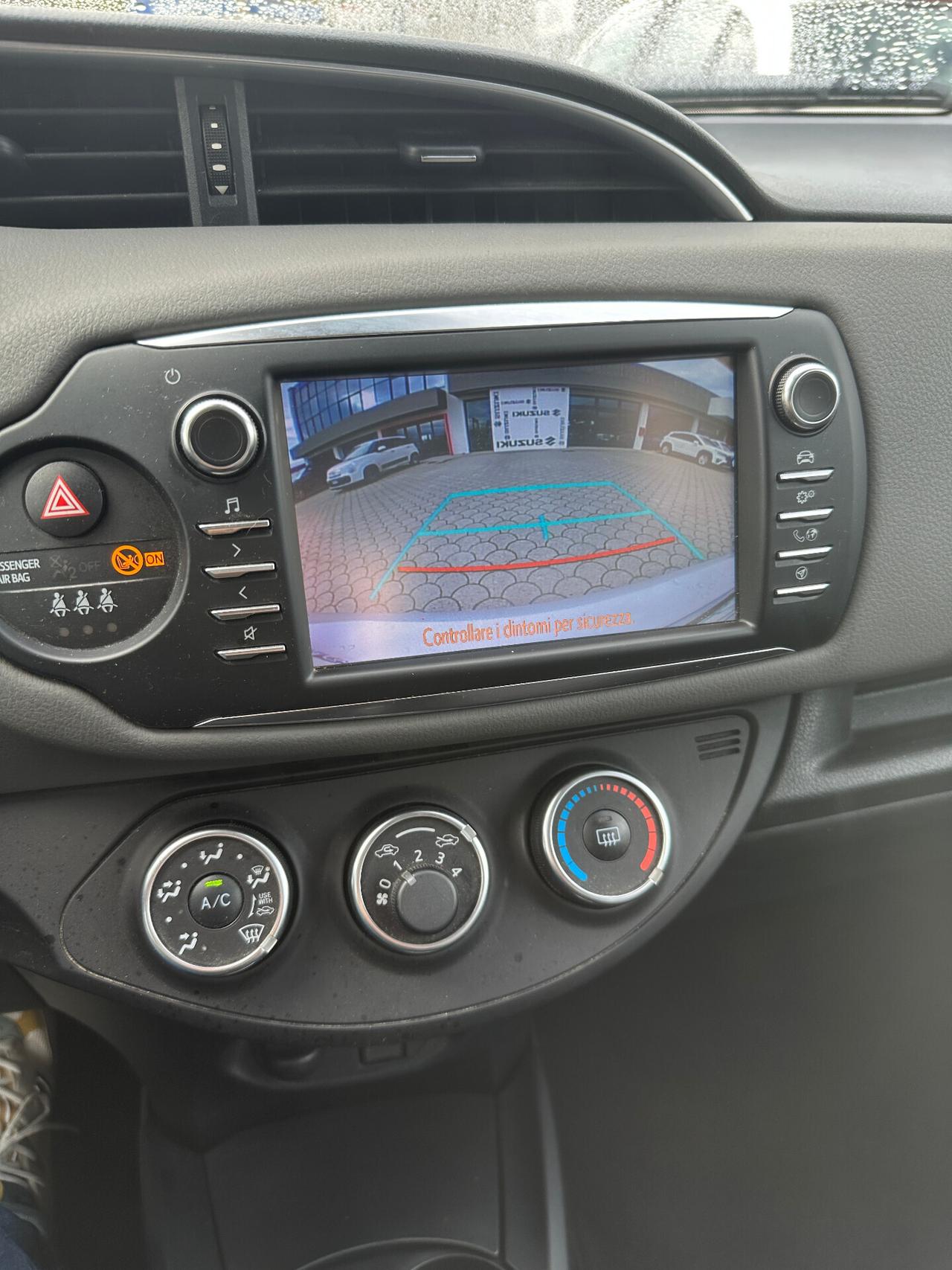 Toyota Yaris 1.0 72 CV 5 porte Active