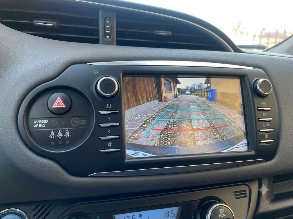 Toyota Yaris 1.5 Hybrid 5 porte Business