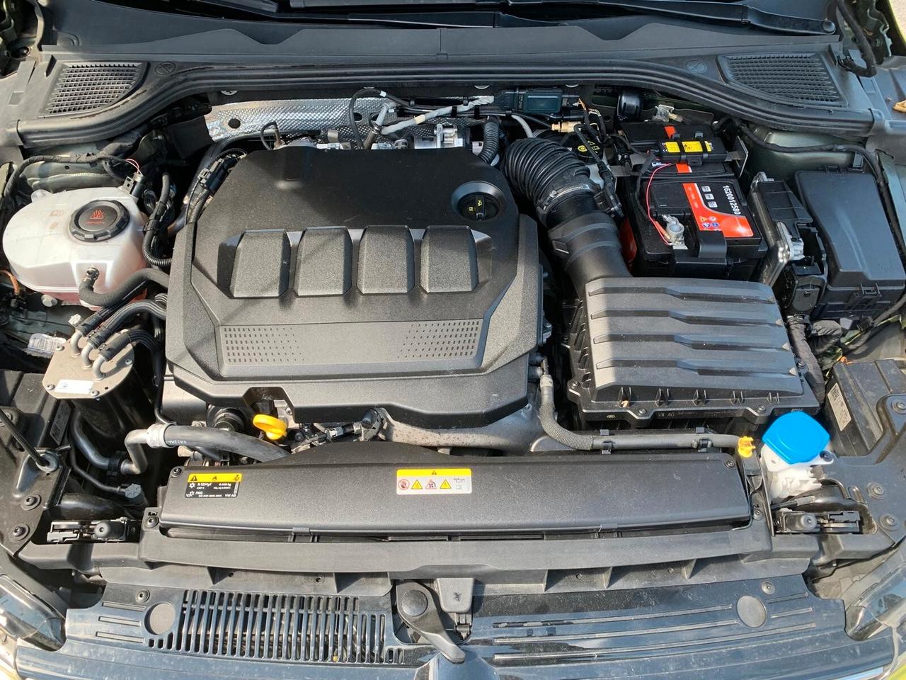 Volkswagen Golf 2.0 TDI Style Neopat. Garanzia