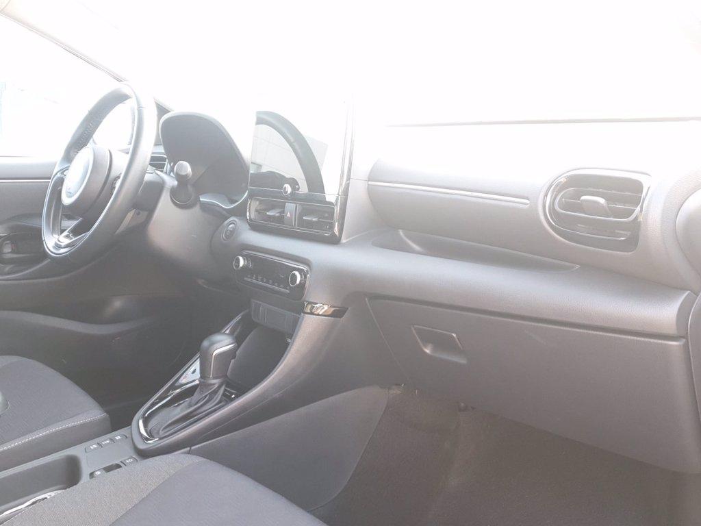 TOYOTA Yaris 1.5h trend del 2025